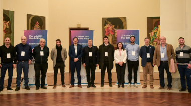 Lobería expuso su experiencia universitaria en el Encuentro del Programa Puentes